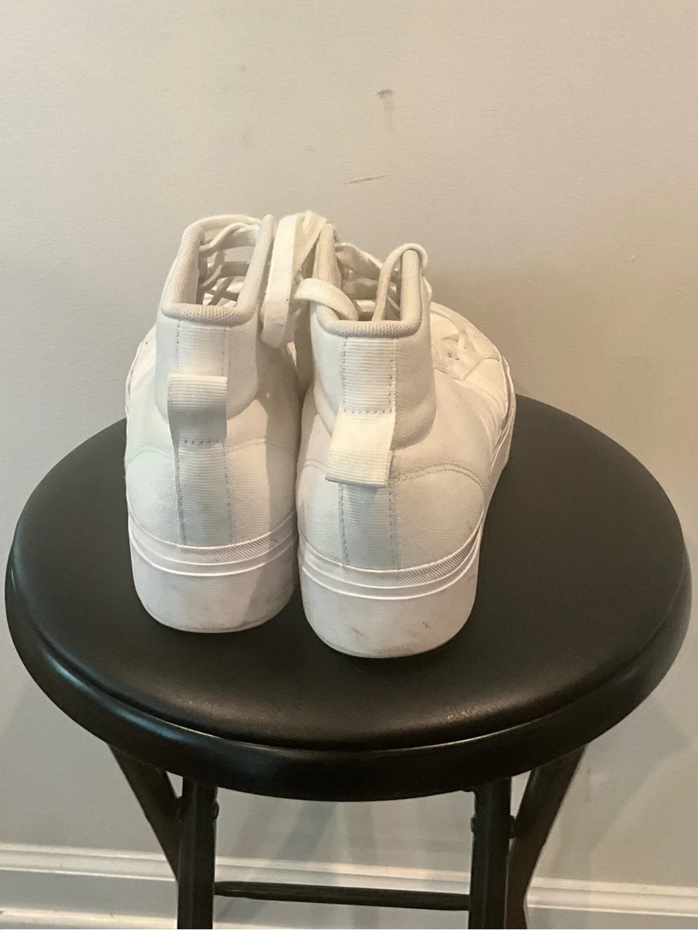 Women’s canvas adidas White High-Top Athletic Sneakers size 8